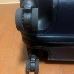 無印良品　バーを自由に調節できる　ハードキャリーケース（３６Ｌ）の画像