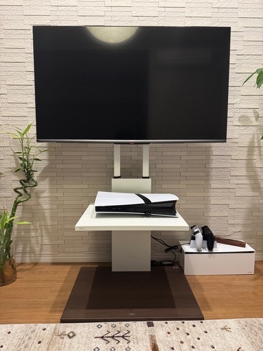 Hisense 43型テレビ（43U75F）＋WALLテレビスタンドセット｜美品
