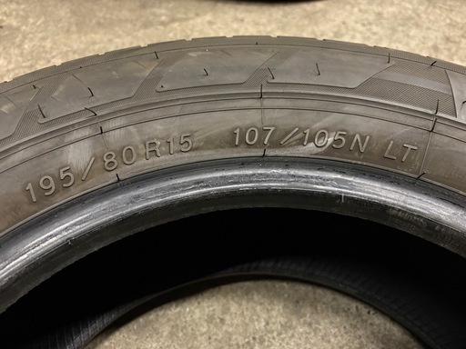 YOKOHAMA 195/80R15 107/105N LT 4本 ハイエースキャラバン