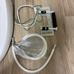 【取引決定】温水洗浄便座ウォシュレット Toshiba SCS-T175の画像