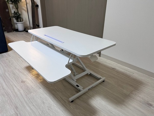 Ergomaker手動昇降デスク　事務所で使っていたため美品です。早い方から優先に対応します。