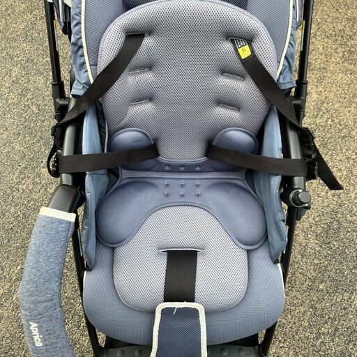 Aprica 軽量オート4輪両対面A形ベビーカー「ラクーナ ビッテ クッション」