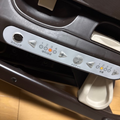 コンビ　ネムリラ　オートスイング　プレミアム　ハイローチェア　電動