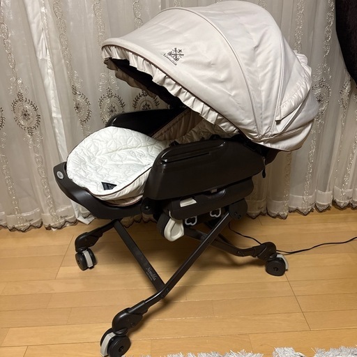 コンビ　ネムリラ　オートスイング　プレミアム　ハイローチェア　電動
