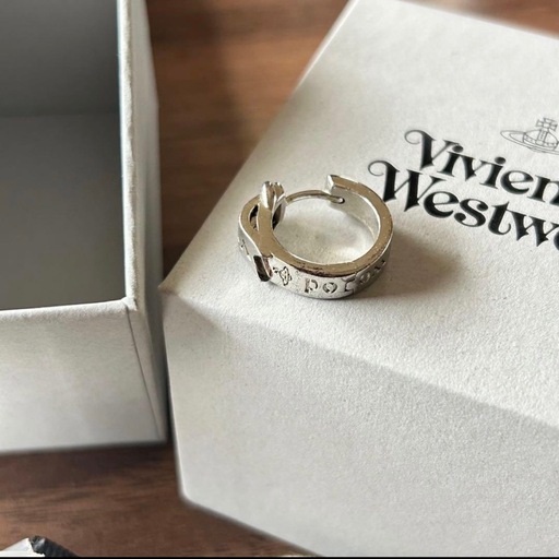 Vivienne Westwood シルバー ピアス(片耳用)