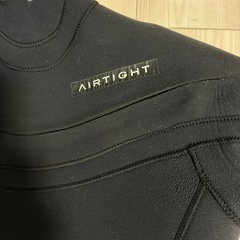 冬用サーフィンウエットスーツの画像
