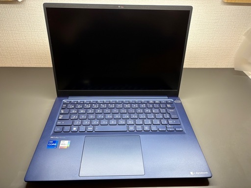 Dynabook　R8／WL　第13世代  core i7 office搭載　2023年製