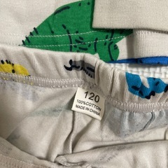 120センチ　パジャマ　新品の画像