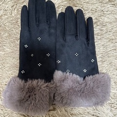 ファー付き黒手袋 レディース手袋の画像