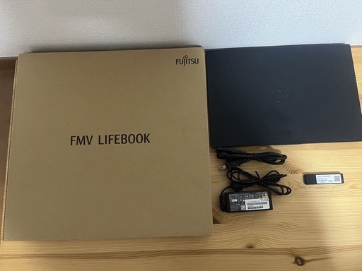 【超軽量698g】富士通 FMV LIFEBOOK WU2/C3 Corei5-8265U 8GB リカバリメディア付き Win10モ