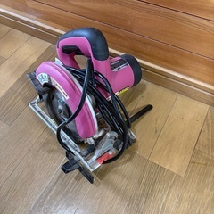 DCM 電動丸のこ 147mm 3000円（引き取り限定・値下げ交渉可）の画像