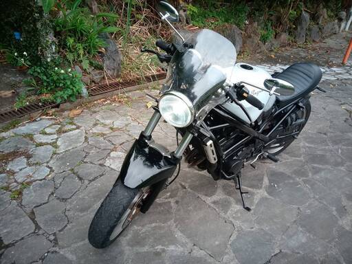 スズキ　バンデット250