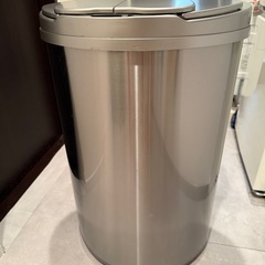 ごゴミ箱 45リットル 自動開閉ゴミ箱の画像