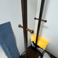 木製スタンドハンガー / コートハンガーの画像