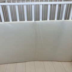 美品 カトージベビーベット＋マットレスの画像