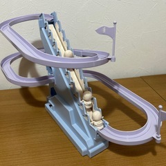 スリーコインズ　おもちゃの画像