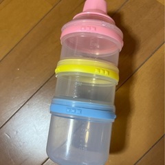 3段式ミルクケースの画像