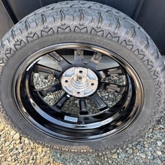 マッドタイヤホイールの画像