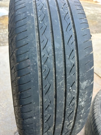サマータイヤ　195/65R15 HIFLY 4本タイヤのみ
