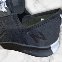 NB ニューバランス スニーカー 22.5の画像