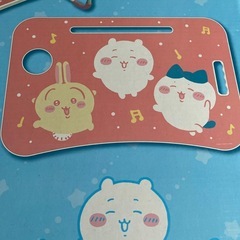 ちいかわ 折りたたみテーブル　新品未開封　赤　ピンクの画像