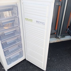 E2M9I9 送料設置無料　SHARP冷凍庫　167Lの画像