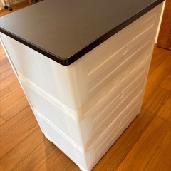 3段  軽量　収納ケースの画像