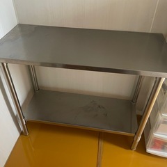 業務用2層シンクとステンレス台の画像