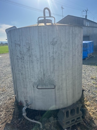 【早い者勝ち】業務用 2000L 重油タンク格安出品