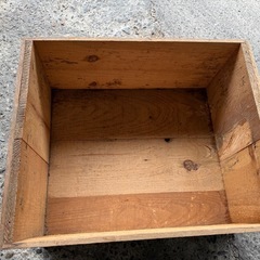 昭和レトロなリンゴ運搬用木箱　ふじの画像