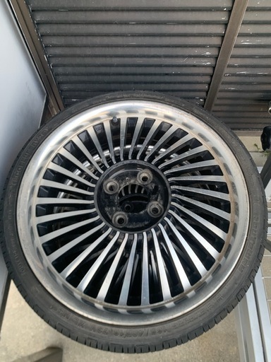 車のパーツ 165/40R16