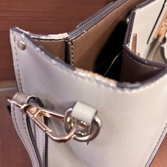 N.の春秋ぴったりベージュ2wayショルダー付きハンドバック・トートバッグの画像