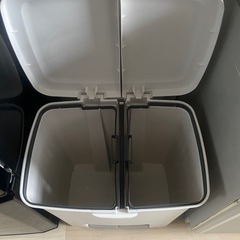 ゴミ箱の画像