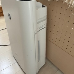 SHARP  加湿空気清浄機　の画像