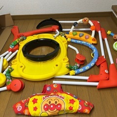 元気いっぱい！アンパンマンベビージャンパー
の画像