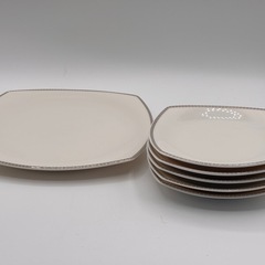 GIVENCHY ジバンシィ　パーティプレートセットの画像