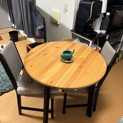 ダイニングテーブル＋椅子の画像