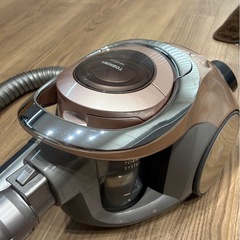 TOSHIBAサイクロン  2012年製の画像