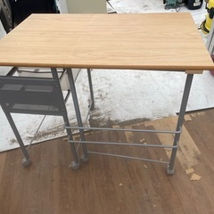 パソコンデスク 机キャスター付きの画像