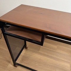 IKEAの長机（解体済み）の画像