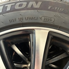 タイヤホイールの画像