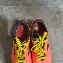 サッカートレーニングシューズ トレシュー adidas 21.5cmの画像