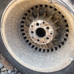 【商談中】2本のみスパイクタイヤ　廃棄予定の画像