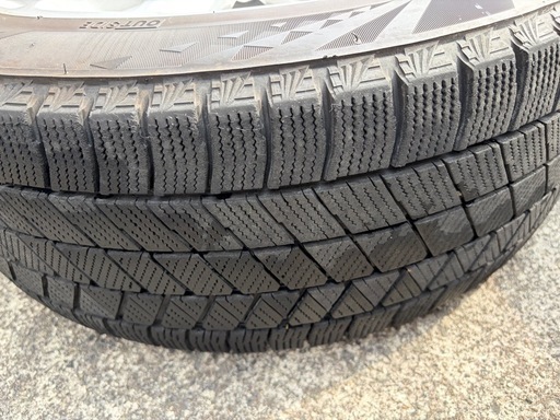 ホイール付き　スタッドレスタイヤ　225/45R17　