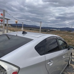 個人出品＊30系プリウス＊H23*グレードSの画像