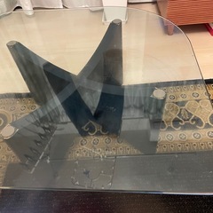 ソファーテーブル　ガラス家具黒
　の画像