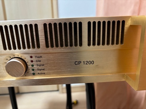 CLASSIC  PRO CP1200　パワーアンプ