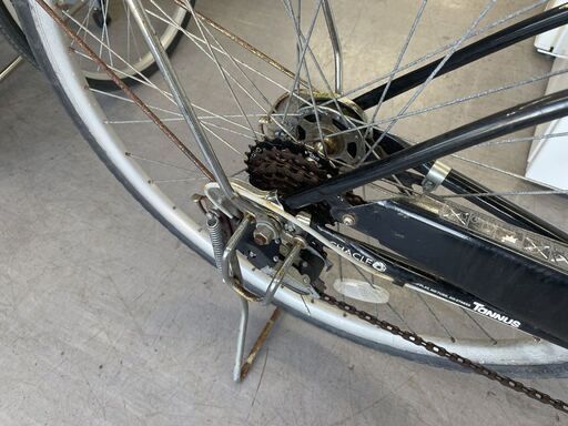 27インチ ノーパンクタイヤ ６段変速 自転車 荷台 カゴ ライト付き ママチャリ 札幌市手稲区
