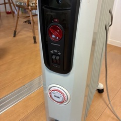 デロンギ　オイルヒーター　売りますの画像