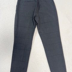 【美品】H&Mメンズ パンツ　スラックス の画像